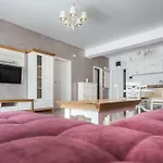 Sns In Sophia Daire *