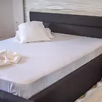 Sns In Sophia * Mamaia