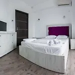 Apartment Sns In Sophia Mamaia