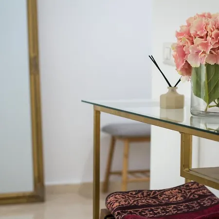 Sns In Sophia Apartment Mamaia