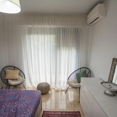 Sns In Sophia Apartment