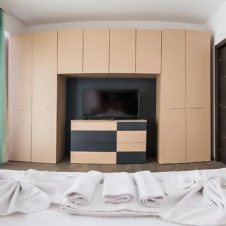 Apartment Sns In Sophia Mamaia
