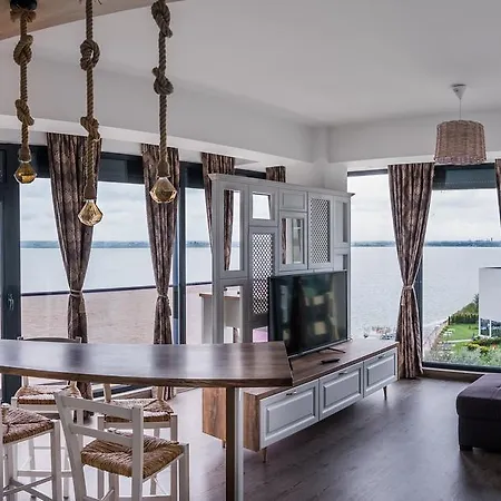 Sns In Sophia Mamaia