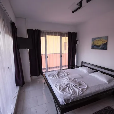 Sns In Sophia Apartment Mamaia