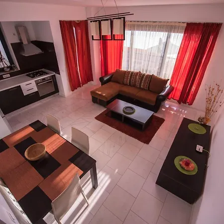 Sns In Sophia Apartment Mamaia