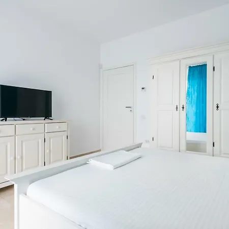 Sns In Sophia Apartment