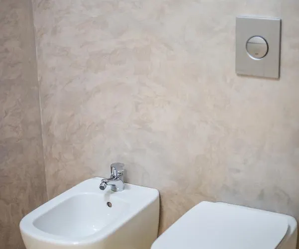 Sns In Sophia Mamaia