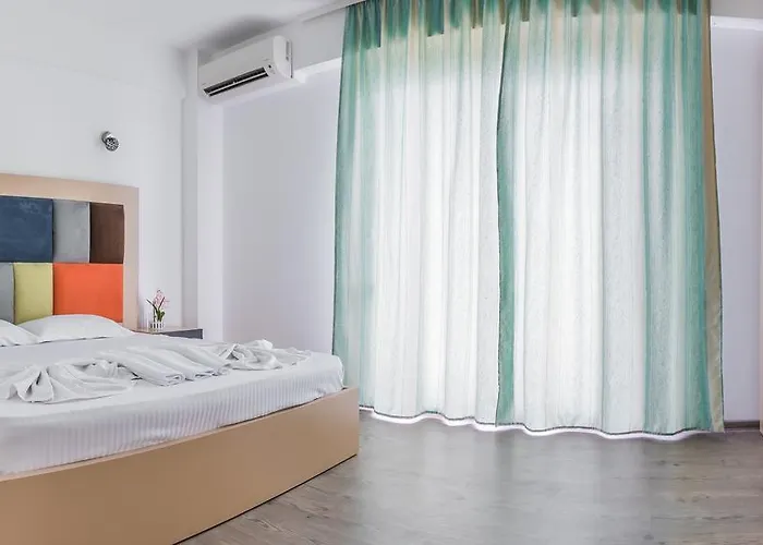 Sns In Sophia * Mamaia